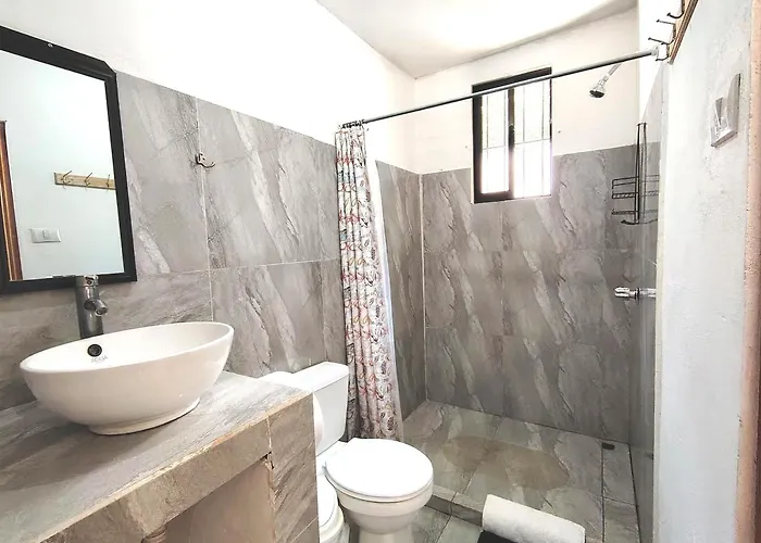 Casa Chika, Playa Grande, Private House, Pool, Kitchen, Ac * Cuajiniquil